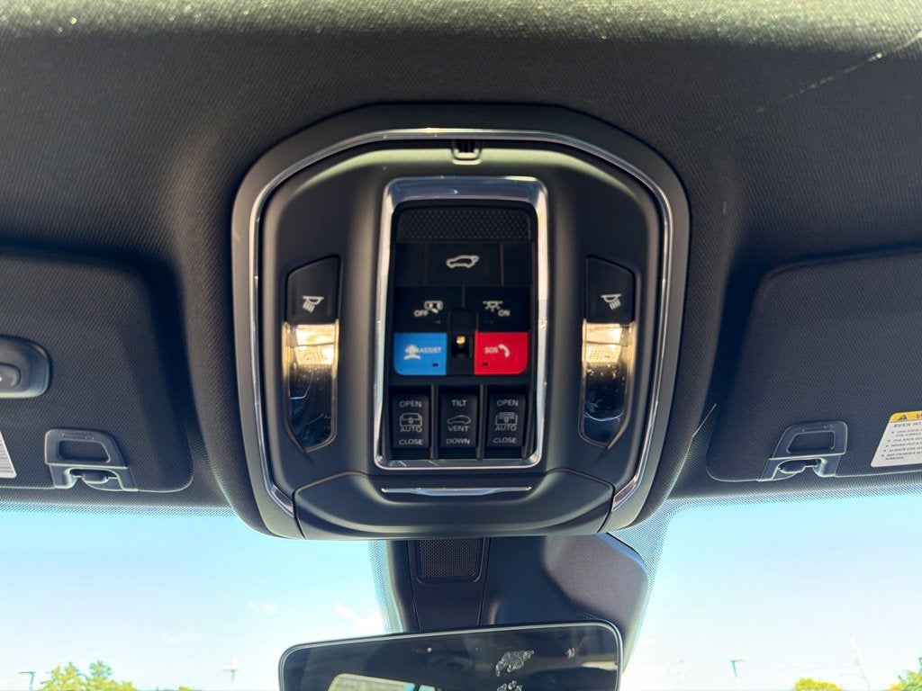 2027 Jeep Grand Cherokee Limited