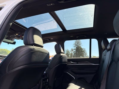 2027 Jeep Grand Cherokee Limited Reserve