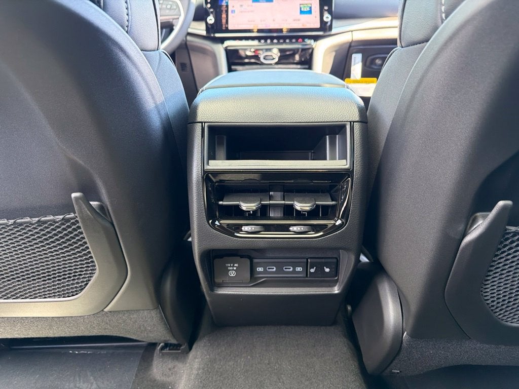 2027 Jeep Grand Cherokee Limited Reserve
