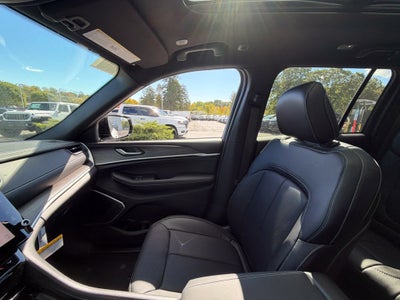 2027 Jeep Grand Cherokee Limited Reserve