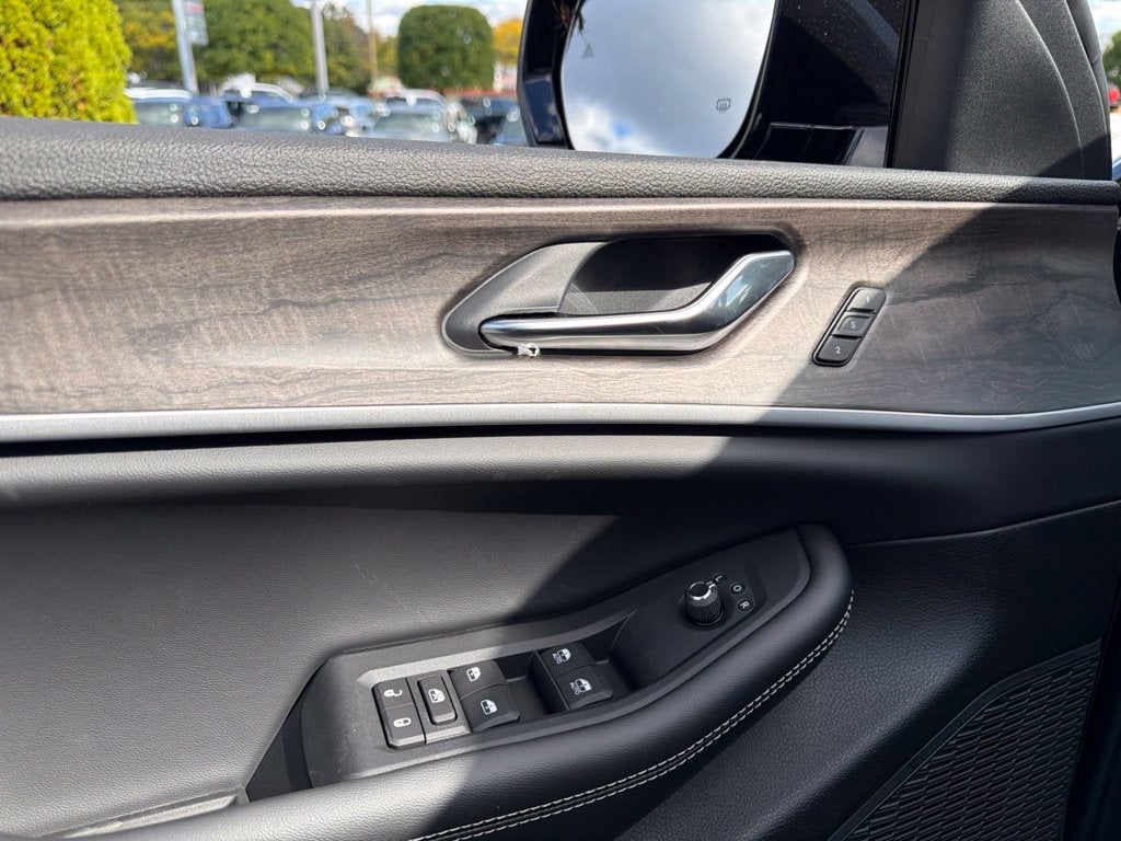 2027 Jeep Grand Cherokee Limited