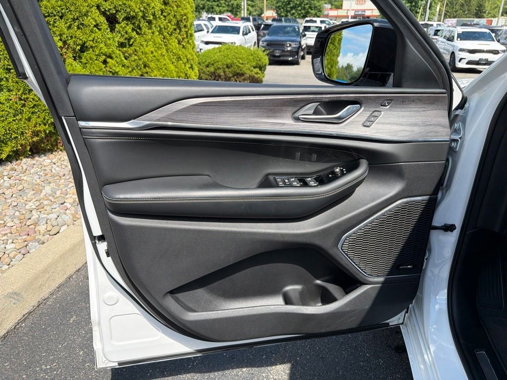 2023 Jeep Grand Cherokee Overland