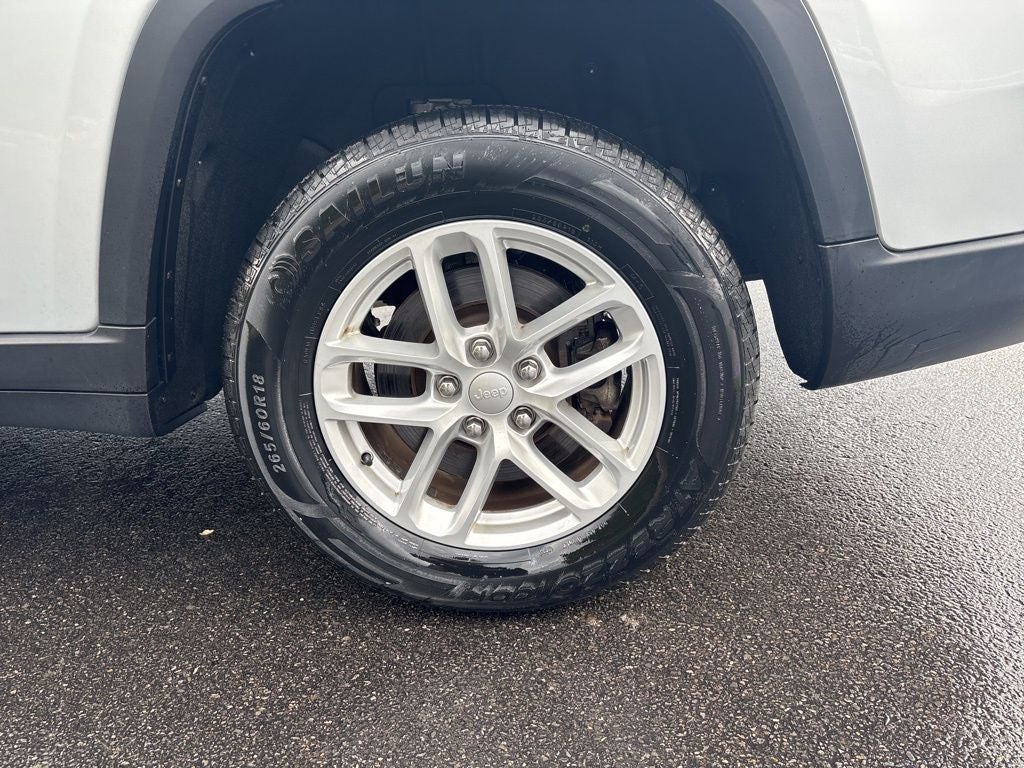 2024 Jeep Grand Cherokee L Laredo