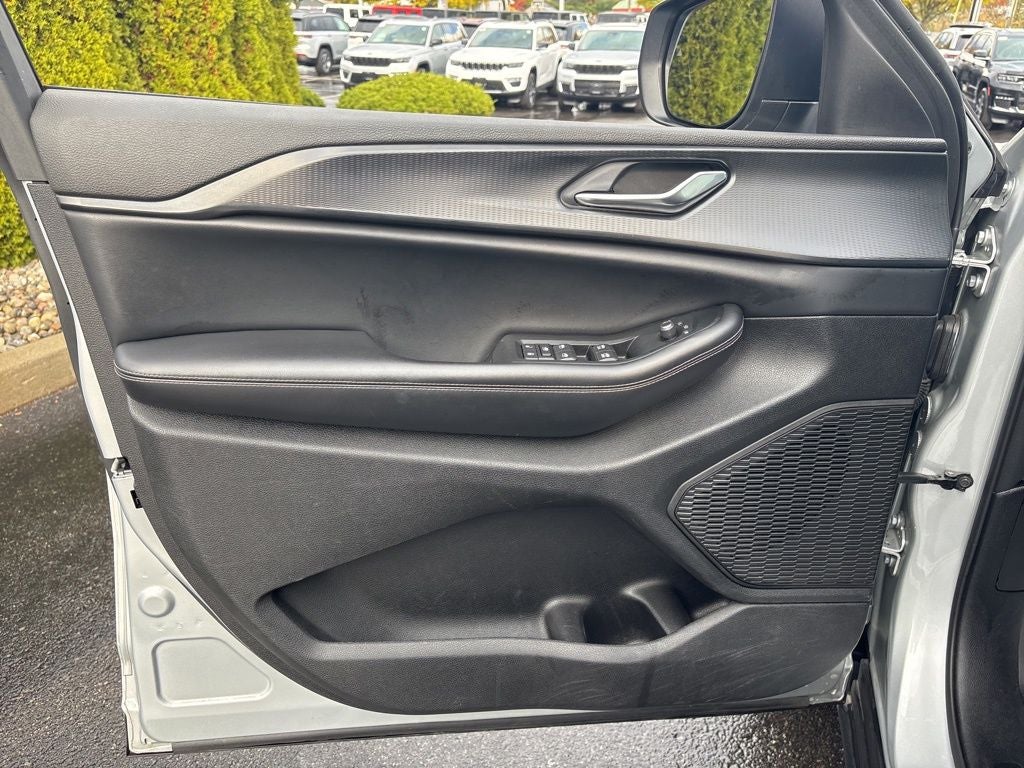 2024 Jeep Grand Cherokee L Laredo