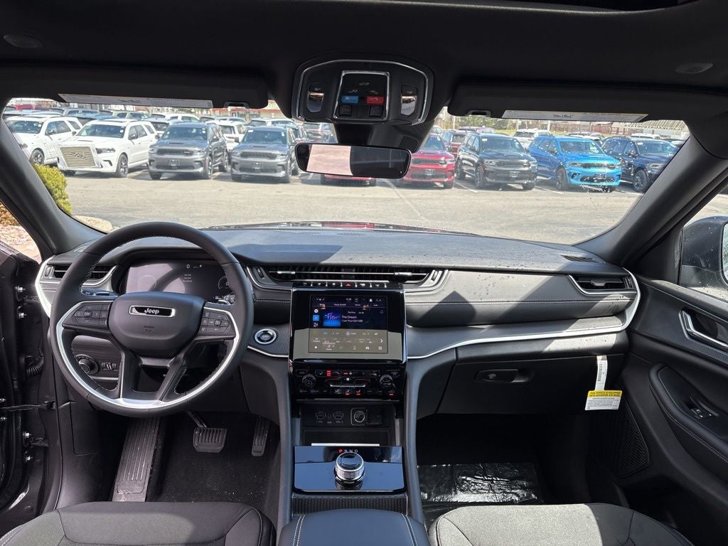 2026 Jeep Grand Cherokee L Laredo