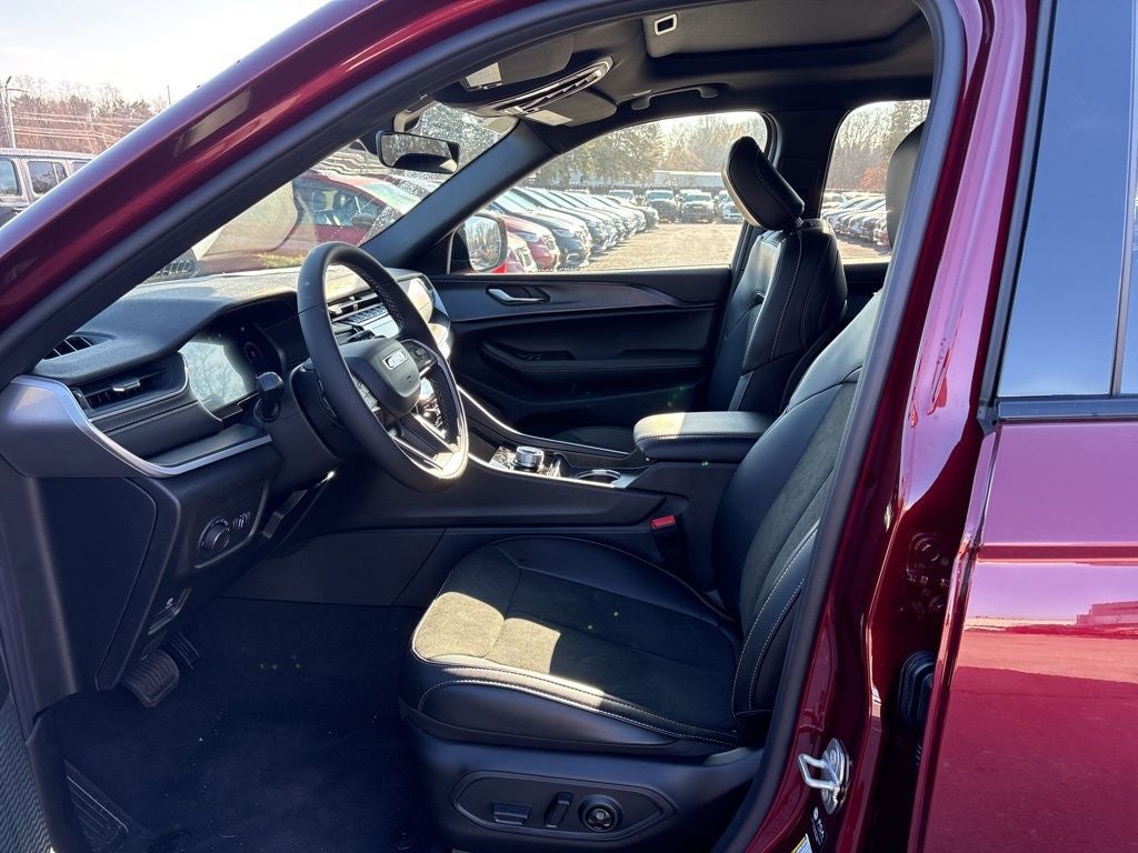 2025 Jeep Grand Cherokee L Altitude X