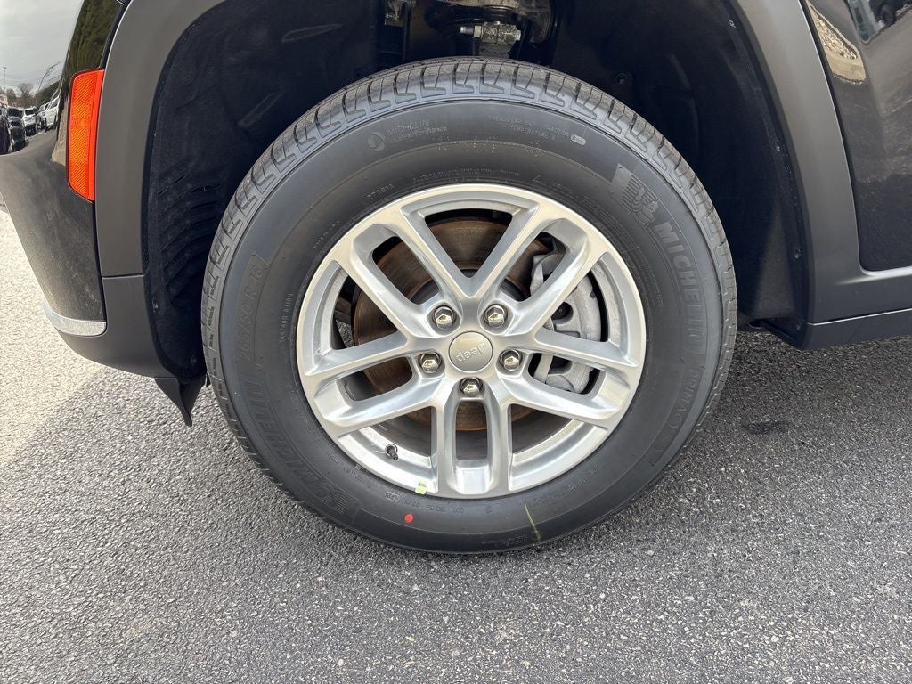 2026 Jeep Grand Cherokee L Laredo
