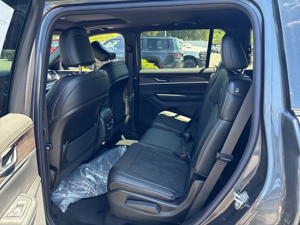 2026 Jeep Grand Cherokee L Laredo