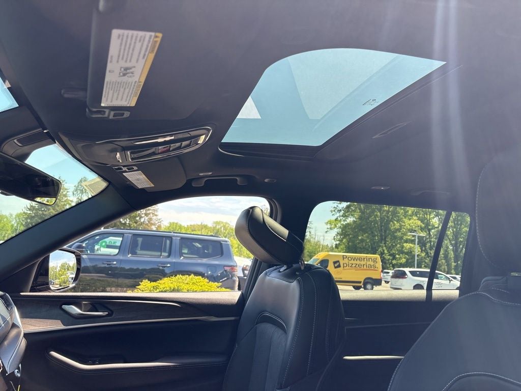 2026 Jeep Grand Cherokee L Laredo