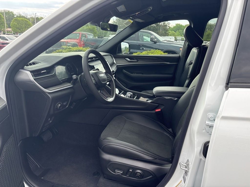 2026 Jeep Grand Cherokee L Laredo