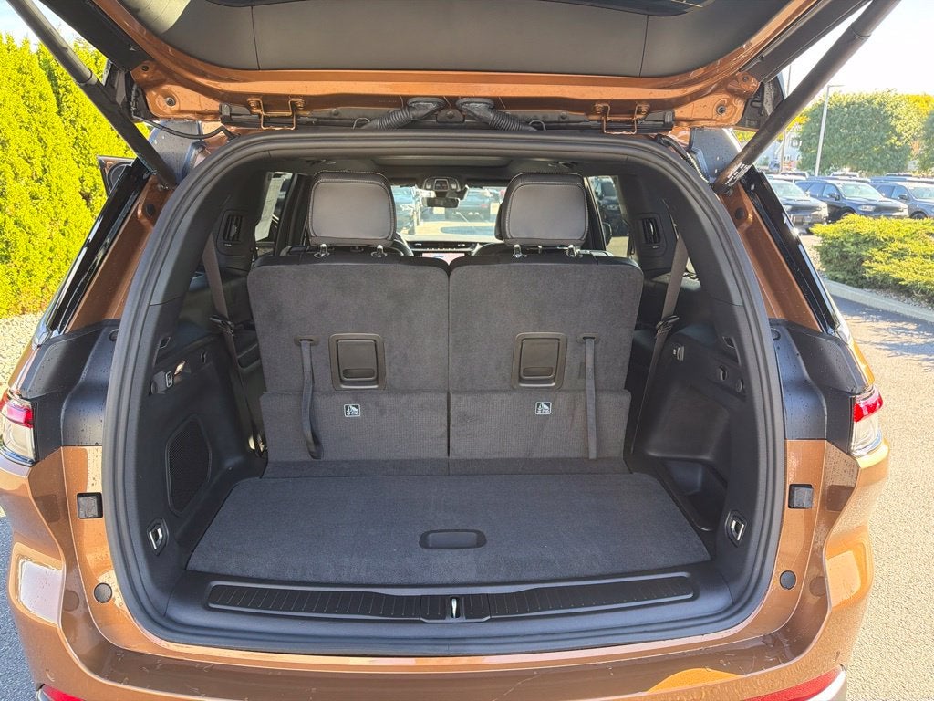 2027 Jeep Grand Cherokee L Limited