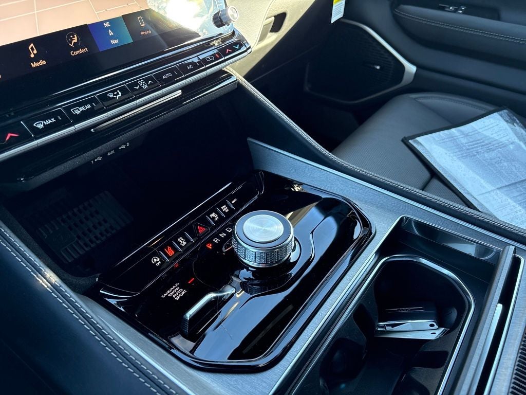 2026 Jeep Grand Wagoneer L Base