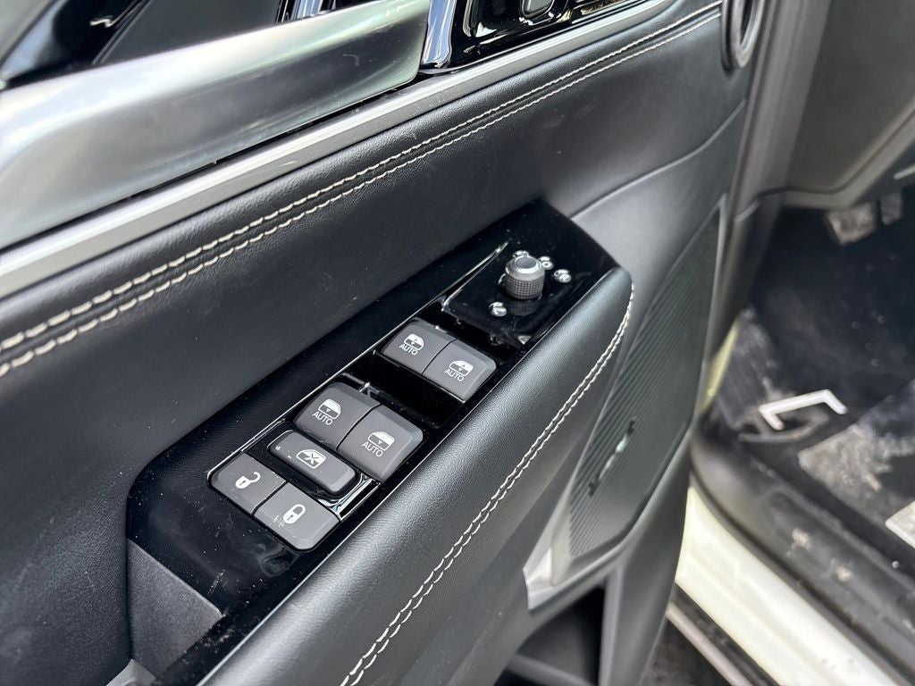 2026 Jeep Grand Wagoneer L Base