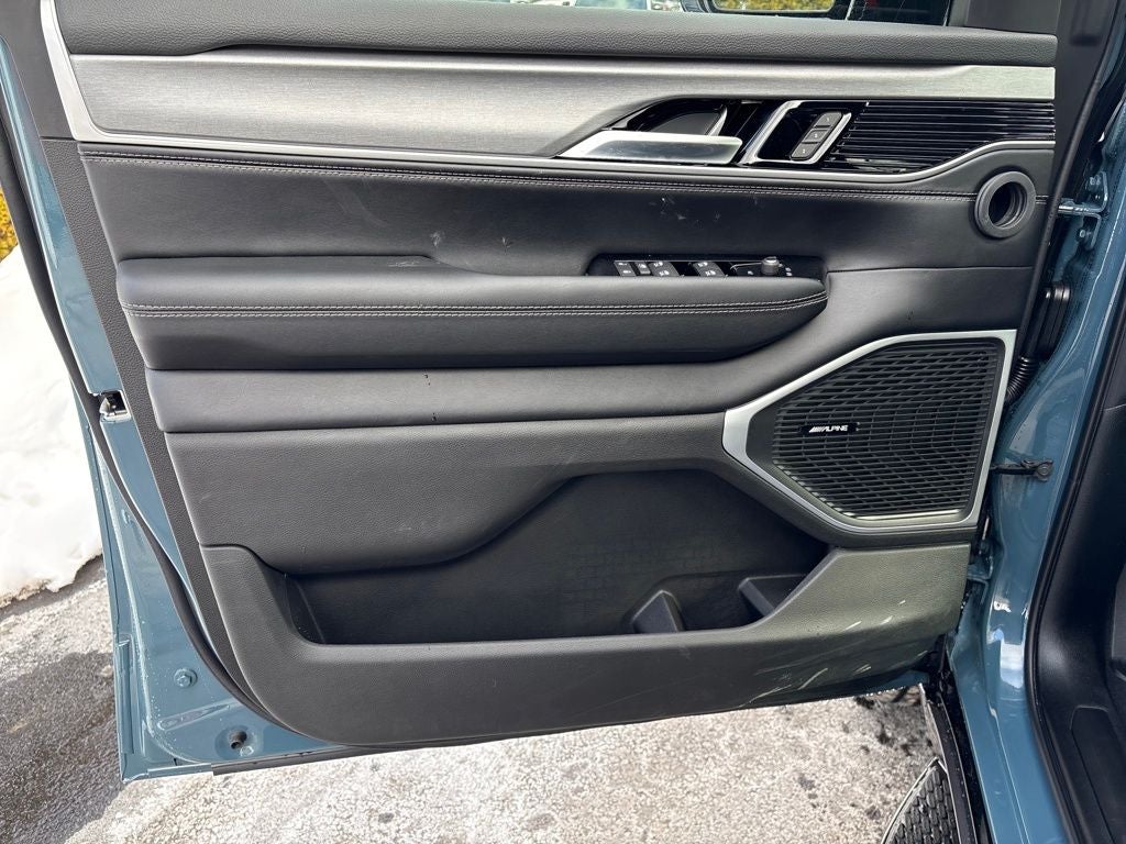 2026 Jeep Grand Wagoneer L Base