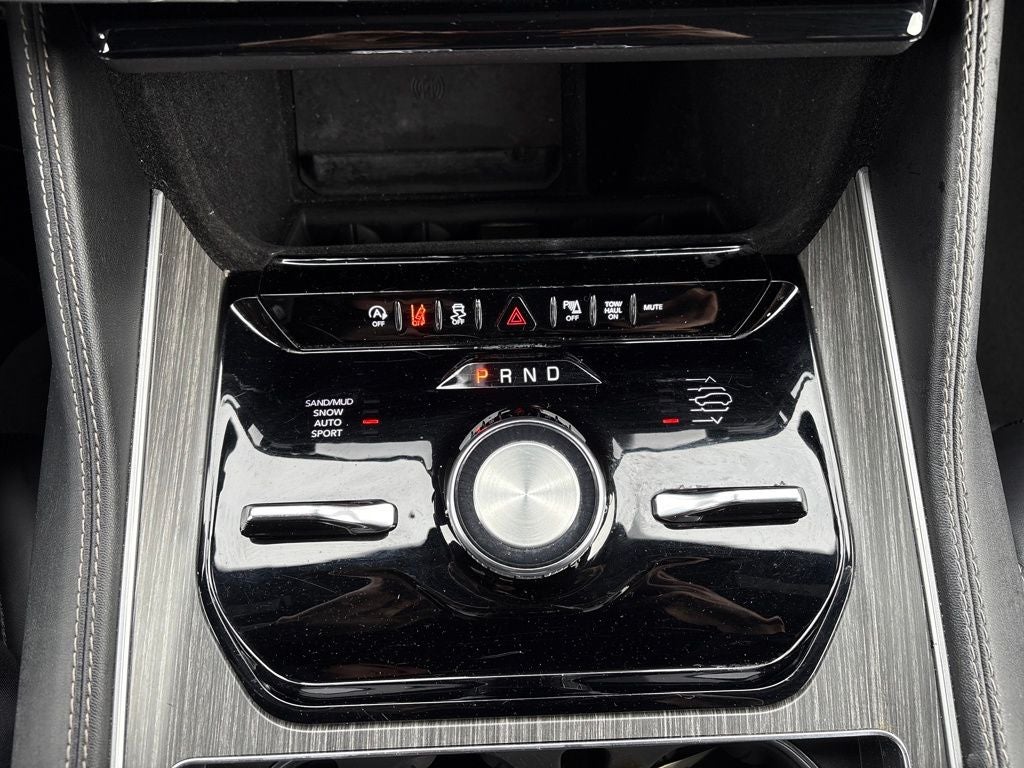 2024 Jeep Wagoneer L Series III