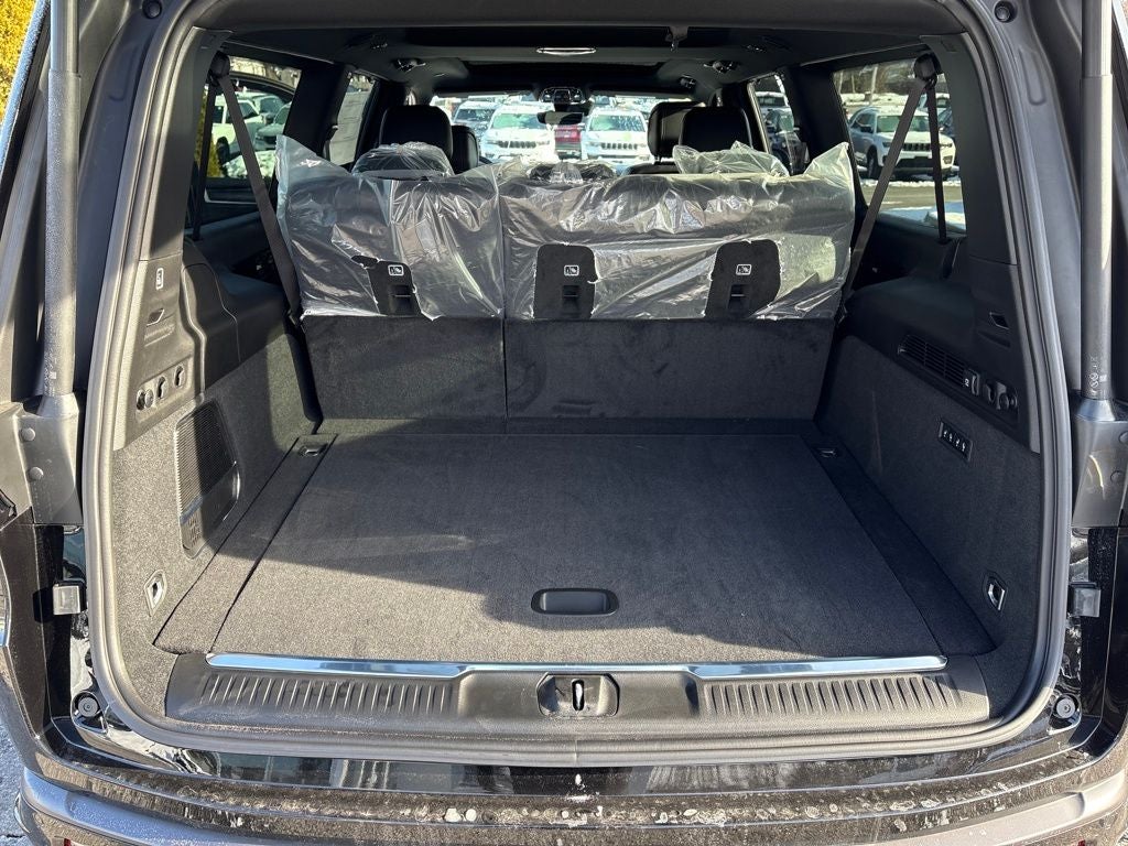 2026 Jeep Grand Wagoneer L Base