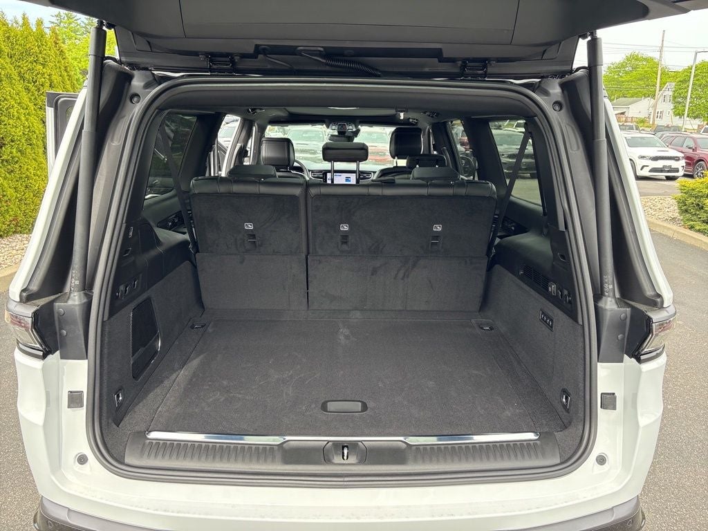 2026 Jeep Grand Wagoneer L Summit Obsidian