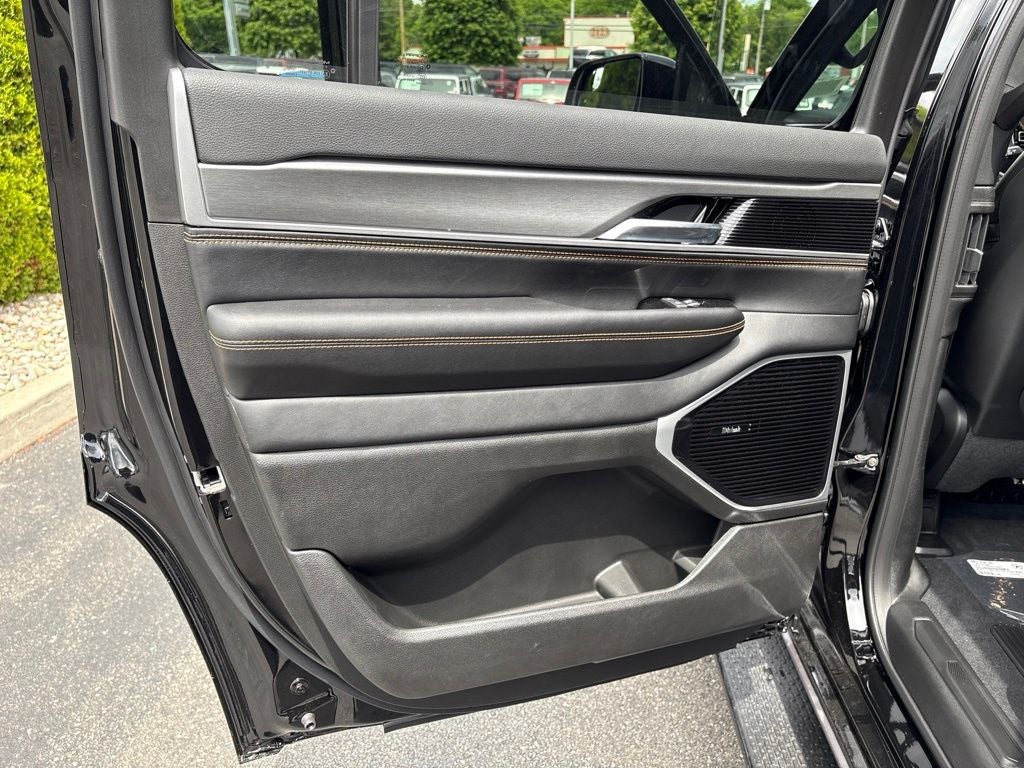 2026 Jeep Grand Wagoneer 85th Anniversary Edition