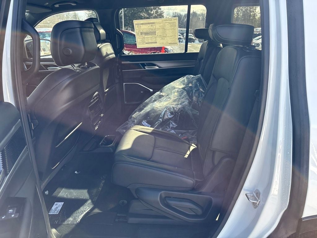 2026 Jeep Grand Wagoneer Base