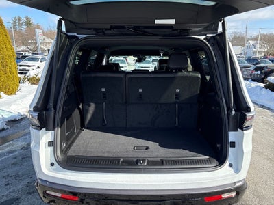 2026 Jeep Grand Wagoneer Base