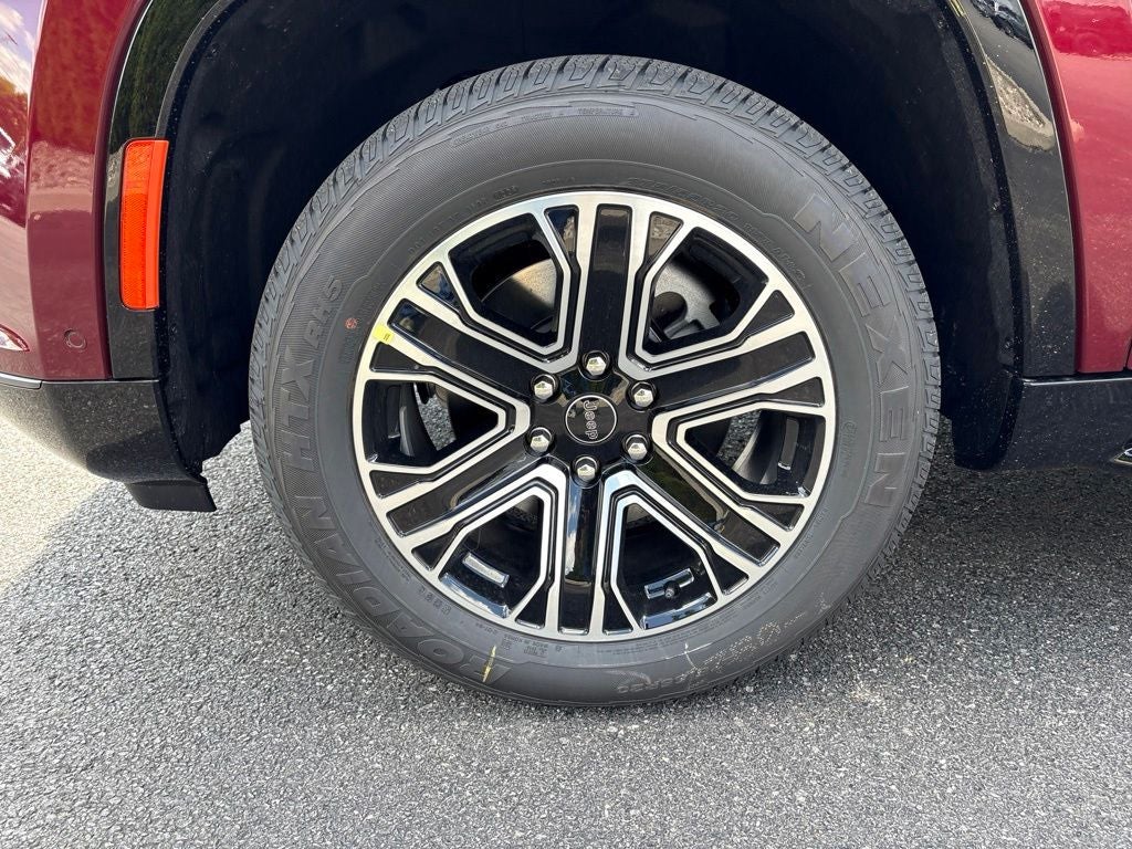 2026 Jeep Grand Wagoneer Base