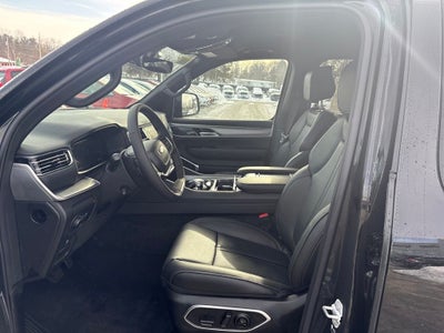 2026 Jeep Grand Wagoneer Base