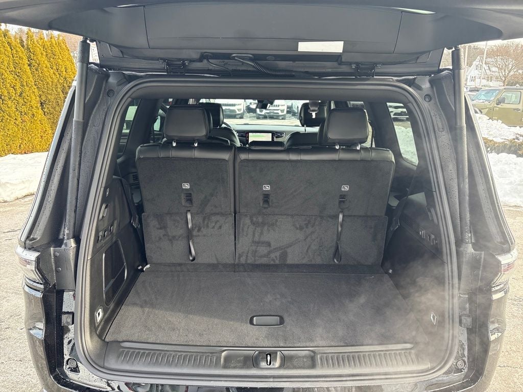 2026 Jeep Grand Wagoneer Base