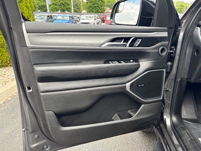 2026 Jeep Grand Wagoneer Base