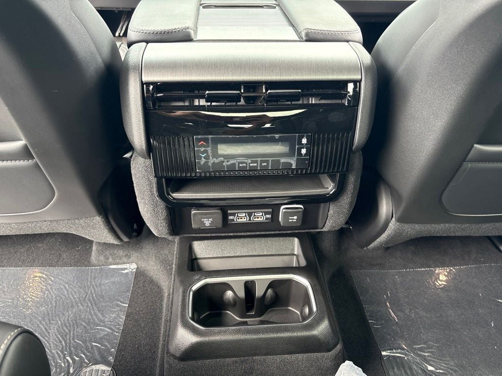 2026 Jeep Grand Wagoneer Base