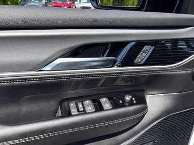 2026 Jeep Grand Wagoneer Base