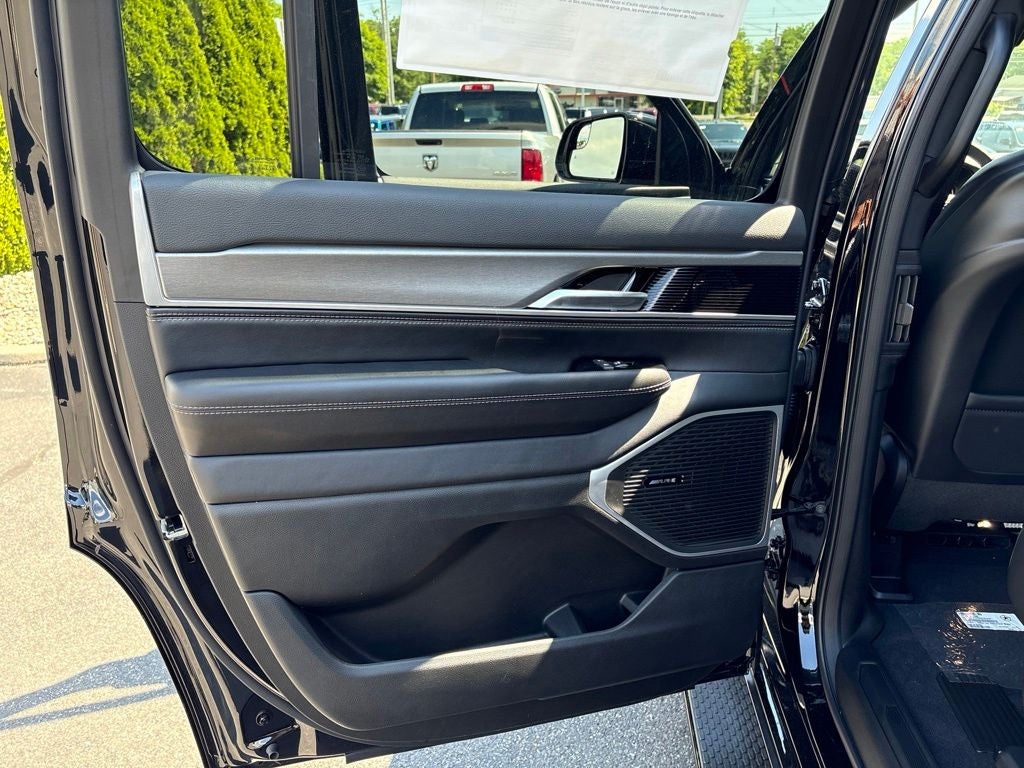 2026 Jeep Grand Wagoneer Base