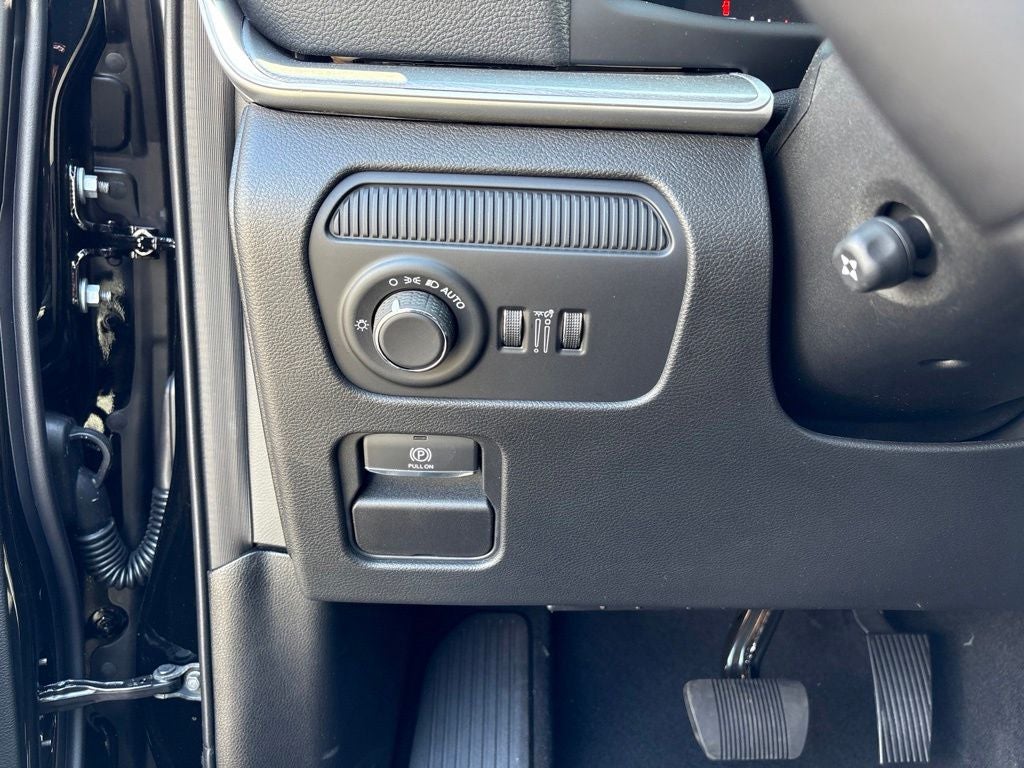 2026 Jeep Grand Wagoneer Base