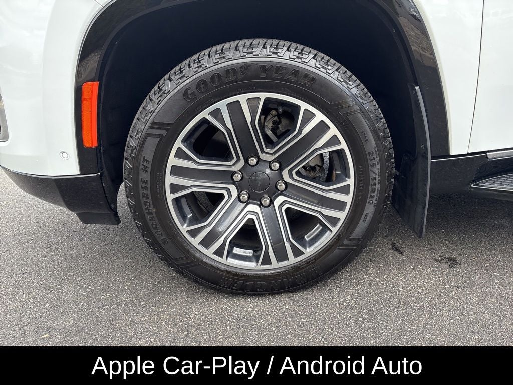 2023 Jeep Wagoneer Base