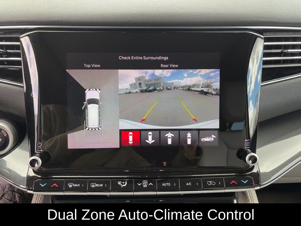 2023 Jeep Wagoneer Base