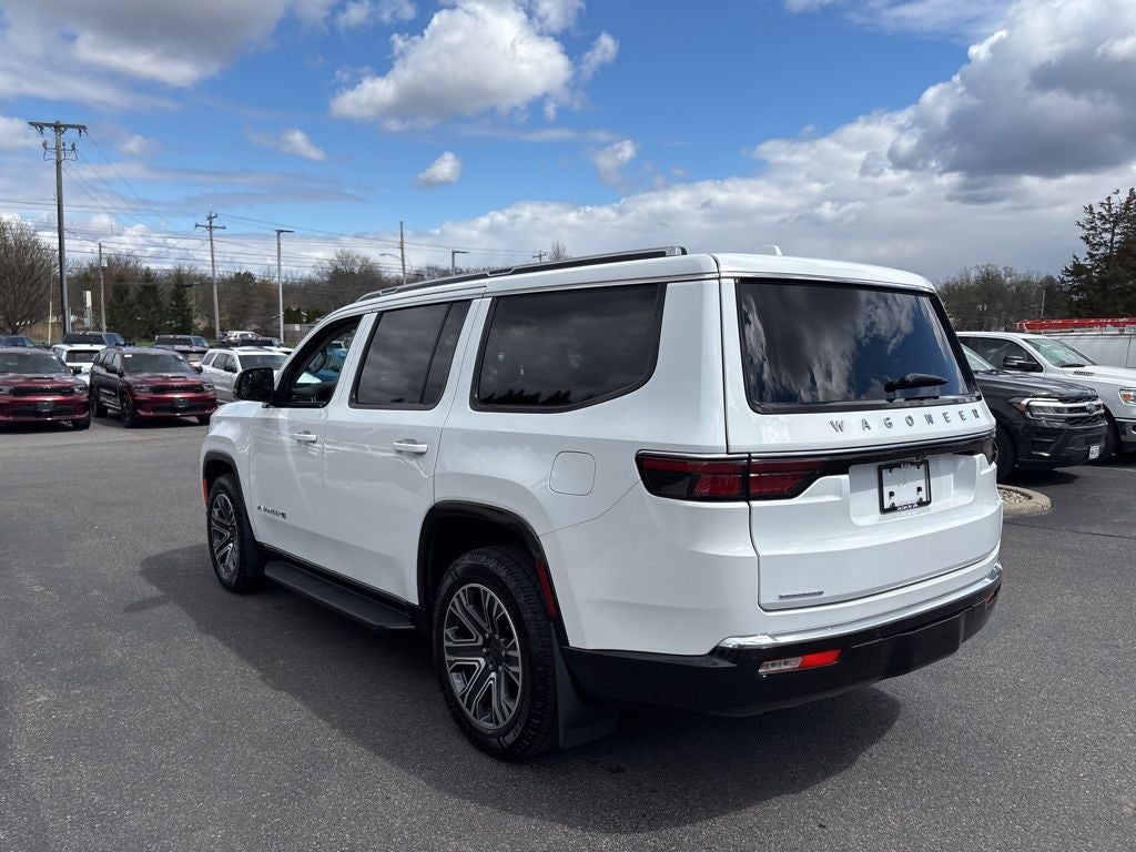 2023 Jeep Wagoneer Base
