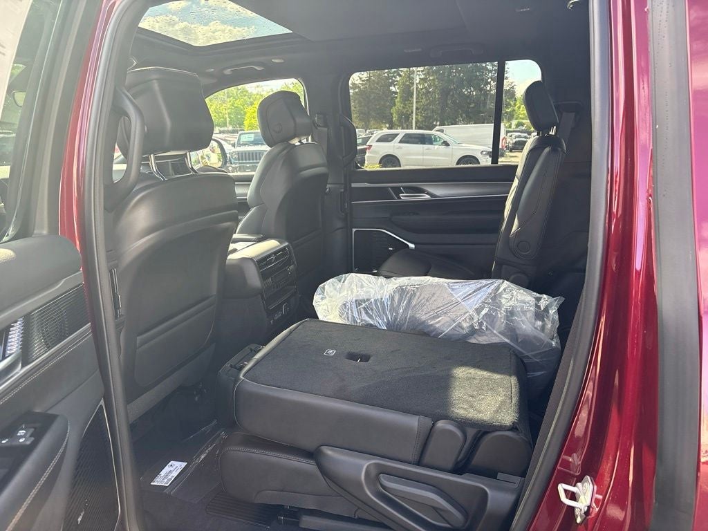 2026 Jeep Grand Wagoneer Limited Altitude