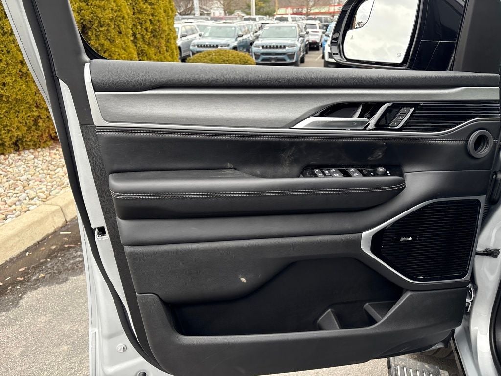 2026 Jeep Grand Wagoneer Limited Reserve