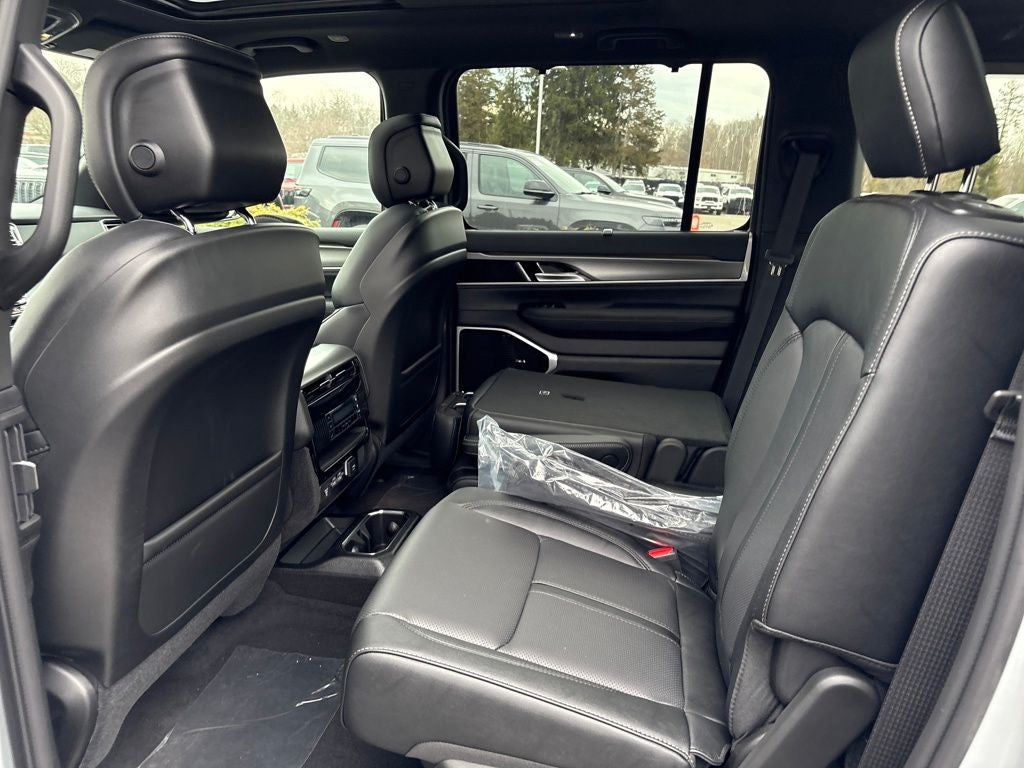 2026 Jeep Grand Wagoneer Limited Reserve