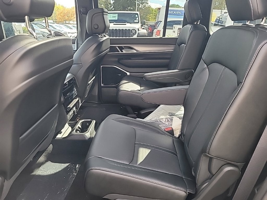 2026 Jeep Grand Wagoneer Limited Altitude