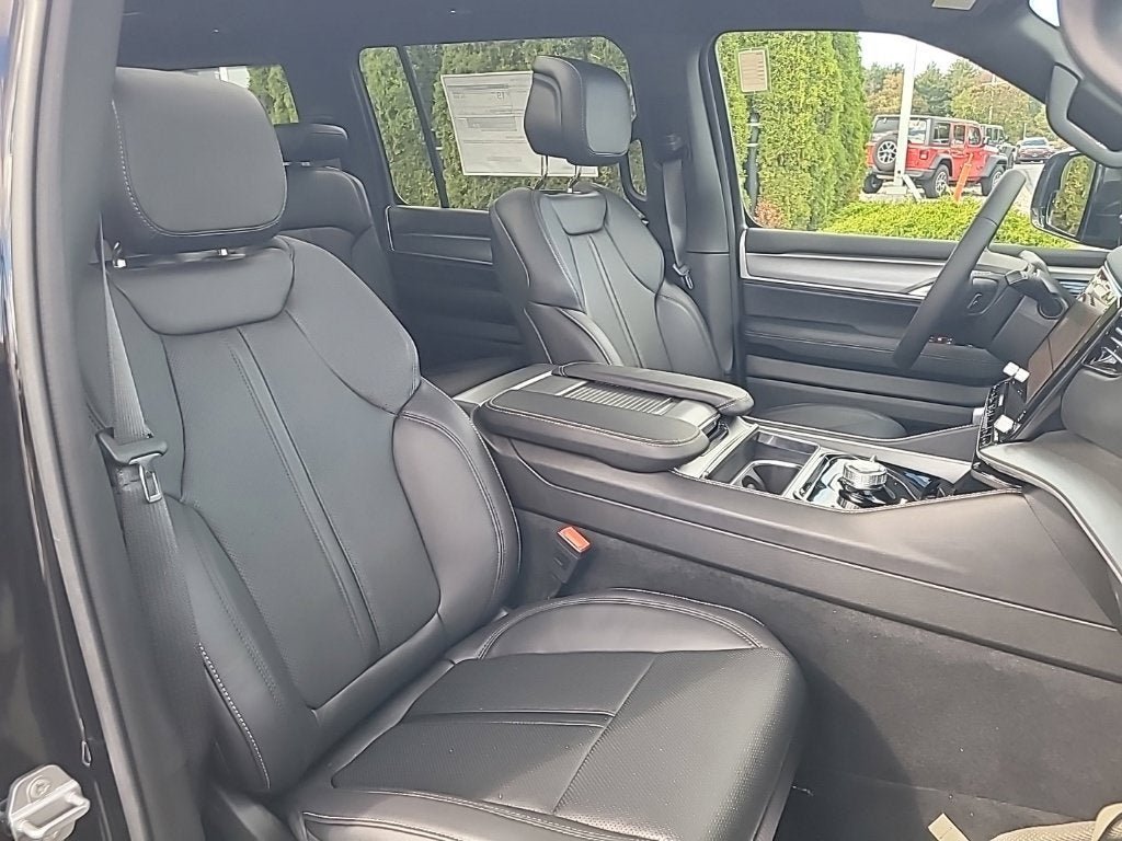 2026 Jeep Grand Wagoneer Limited Altitude