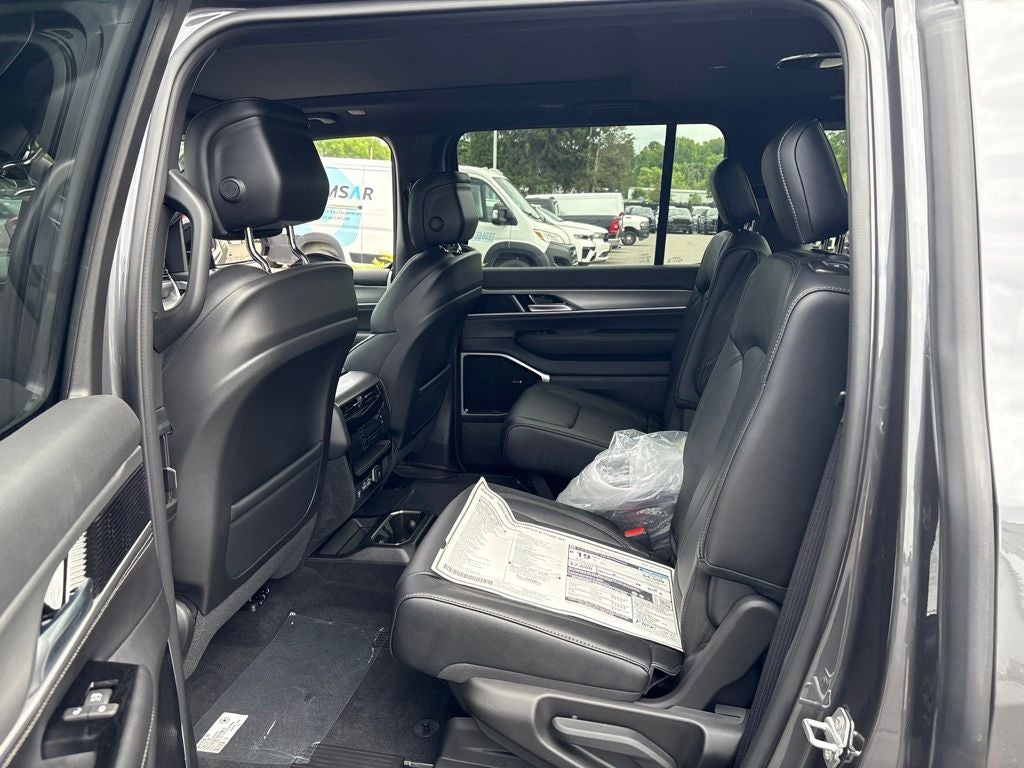 2026 Jeep Grand Wagoneer Limited Altitude