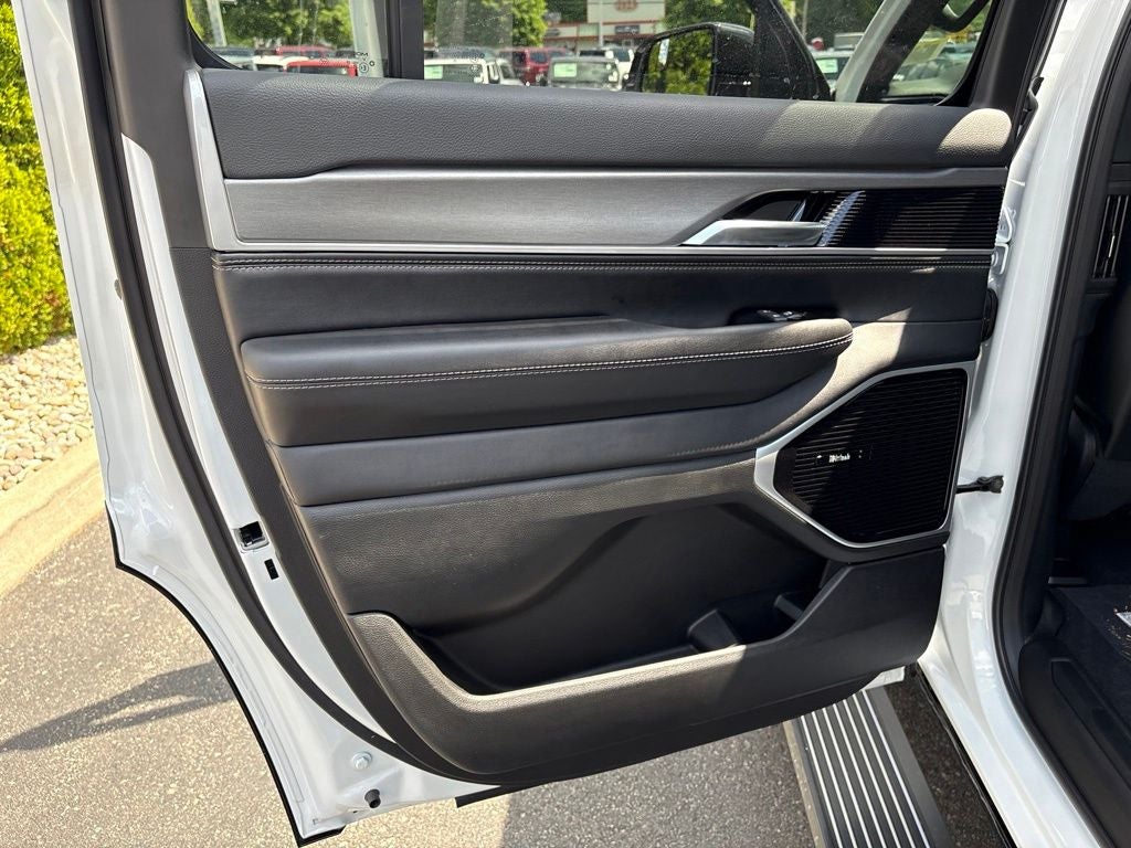 2026 Jeep Grand Wagoneer Limited Altitude