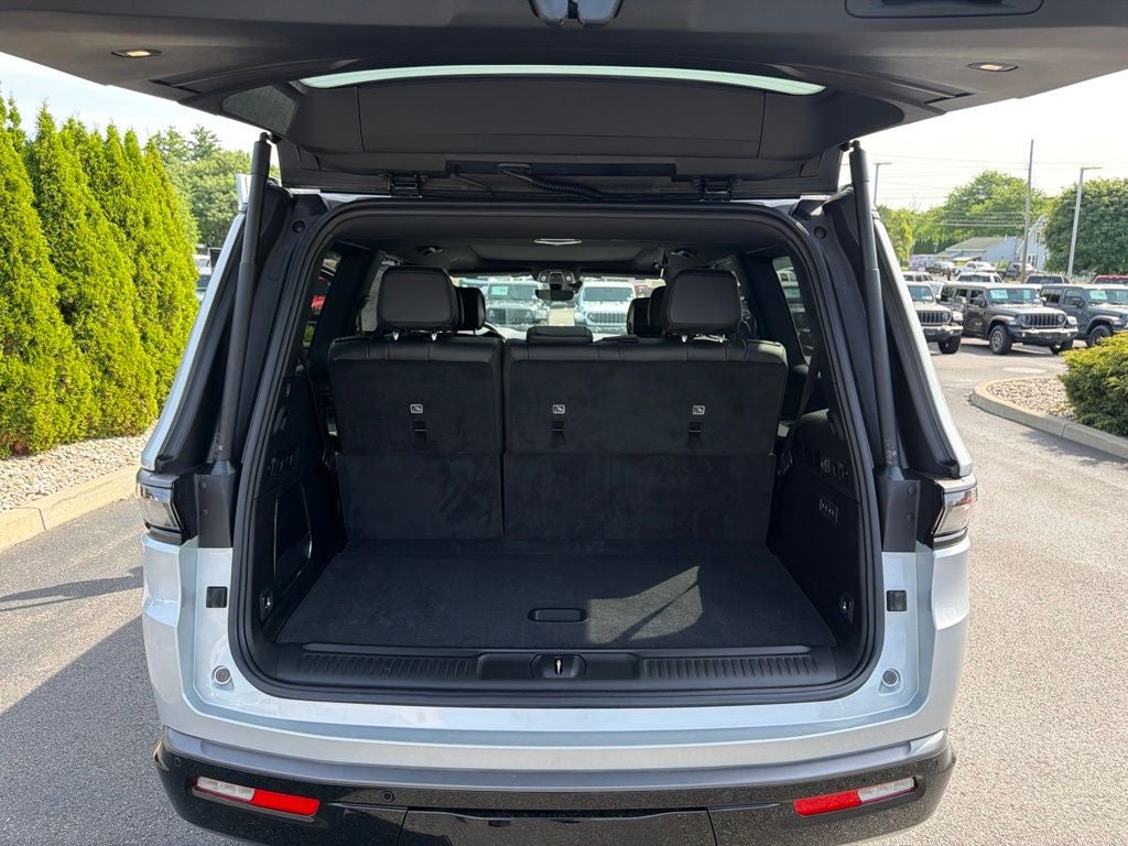 2026 Jeep Grand Wagoneer Limited Reserve