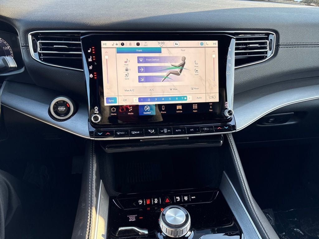 2026 Jeep Grand Wagoneer Base