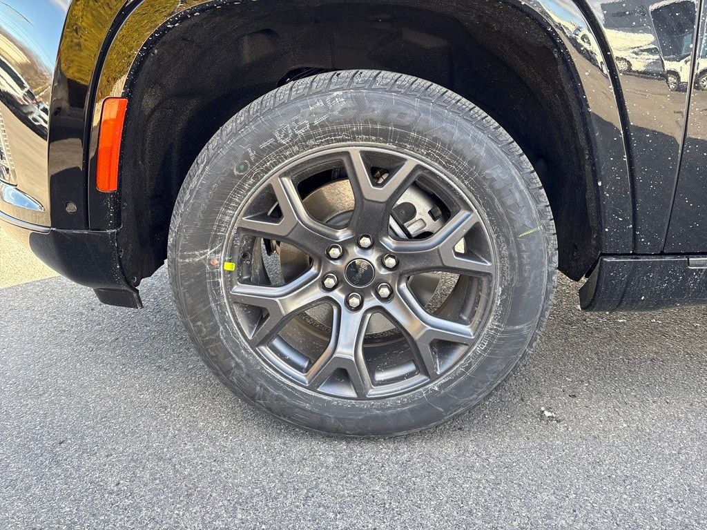 2026 Jeep Grand Wagoneer Base