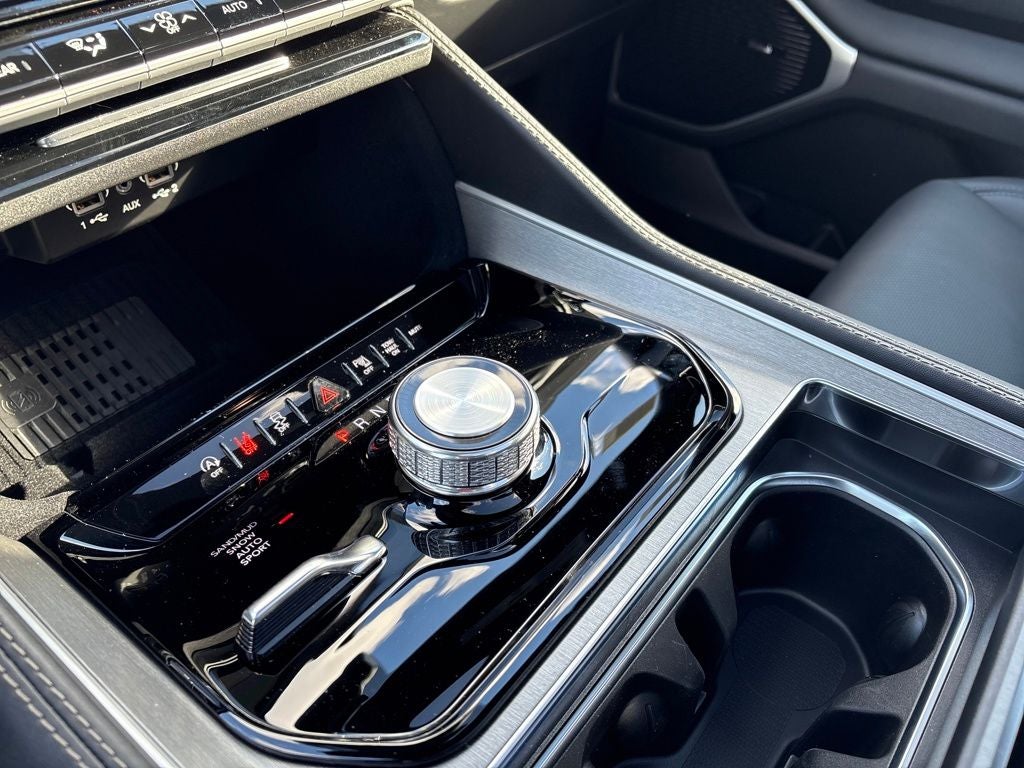 2026 Jeep Grand Wagoneer Base