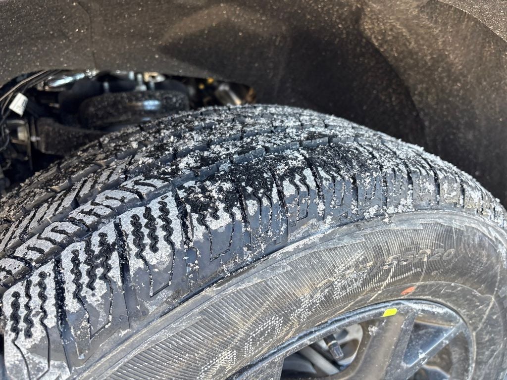 2026 Jeep Grand Wagoneer Base