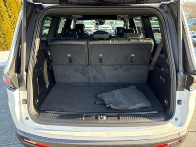 2026 Jeep Grand Wagoneer Base