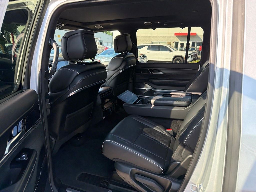 2024 Jeep Grand Wagoneer Series II