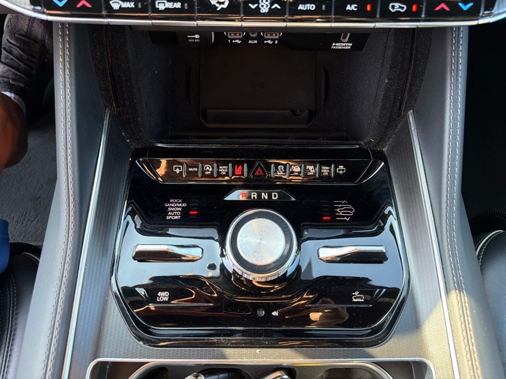 2024 Jeep Grand Wagoneer Series II